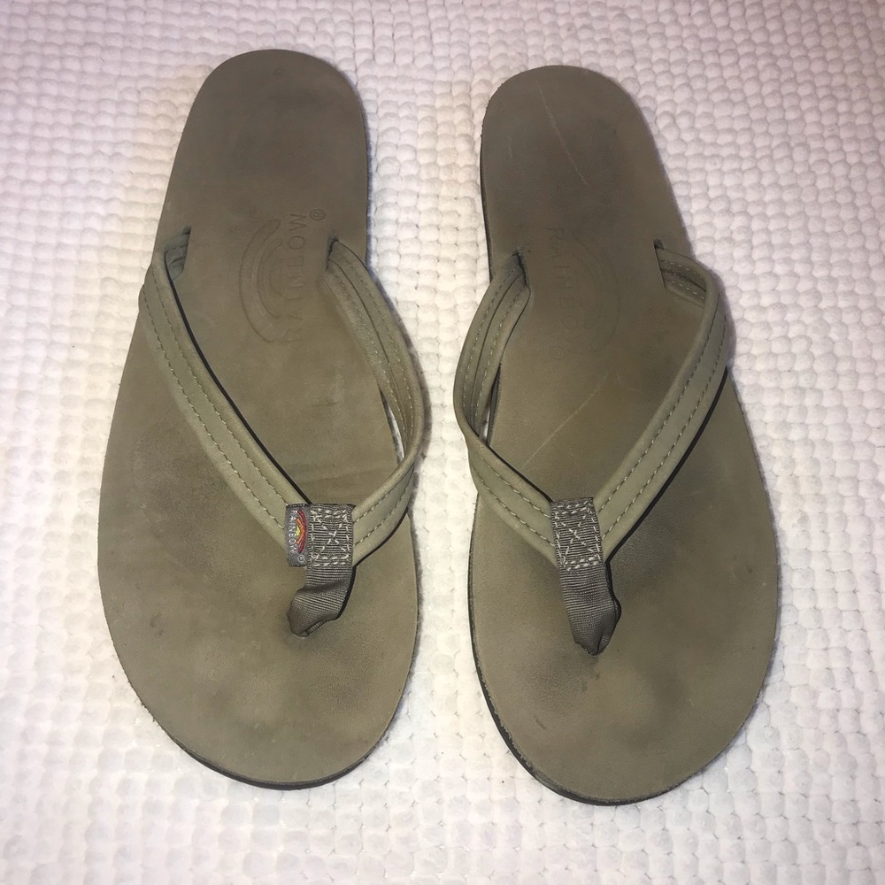 Rainbow Leather Sandals Women’s size 7 color stone gray